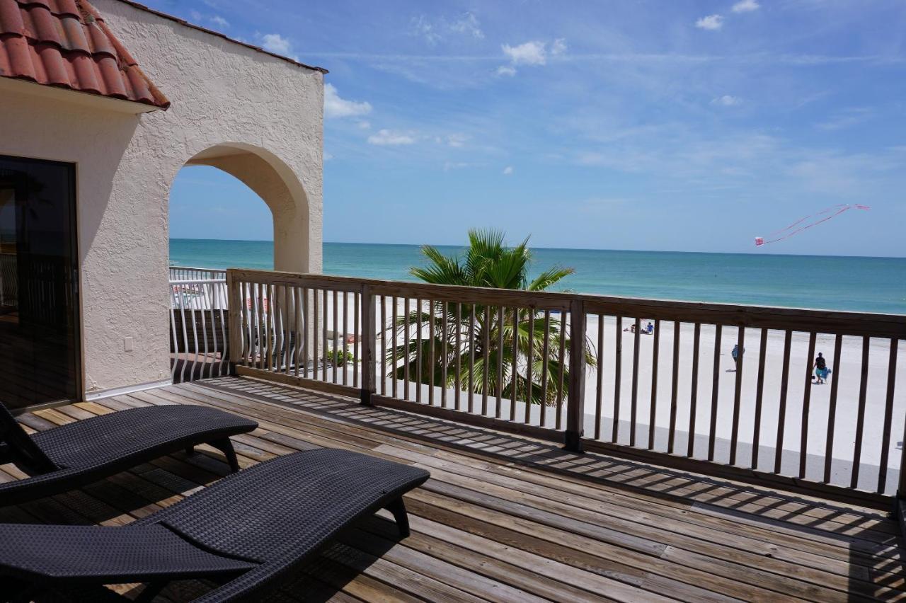 Redington Surf Resort By Travel Resort Services セント・ピート・ビーチ エクステリア 写真