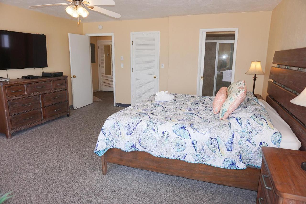 Redington Surf Resort By Travel Resort Services セント・ピート・ビーチ エクステリア 写真