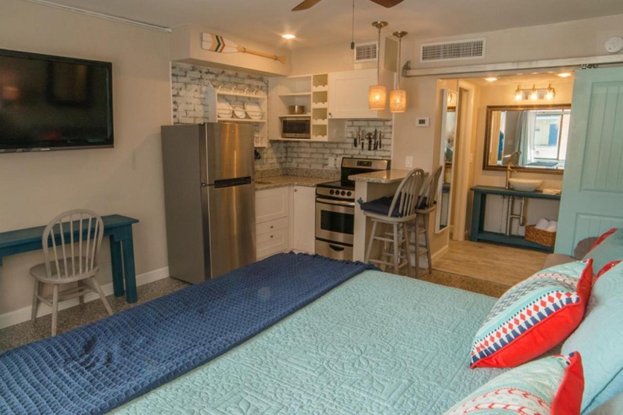 Redington Surf Resort By Travel Resort Services セント・ピート・ビーチ エクステリア 写真