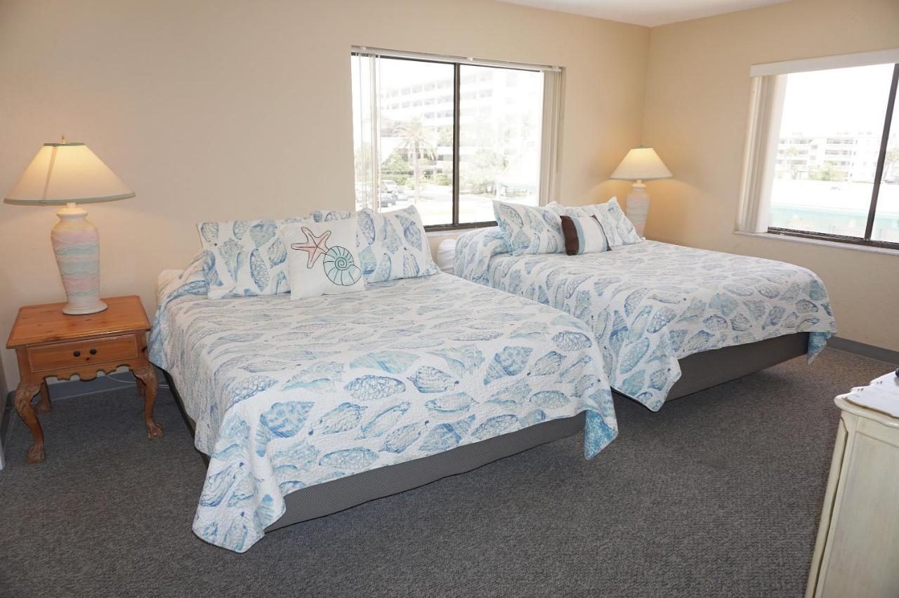 Redington Surf Resort By Travel Resort Services セント・ピート・ビーチ エクステリア 写真