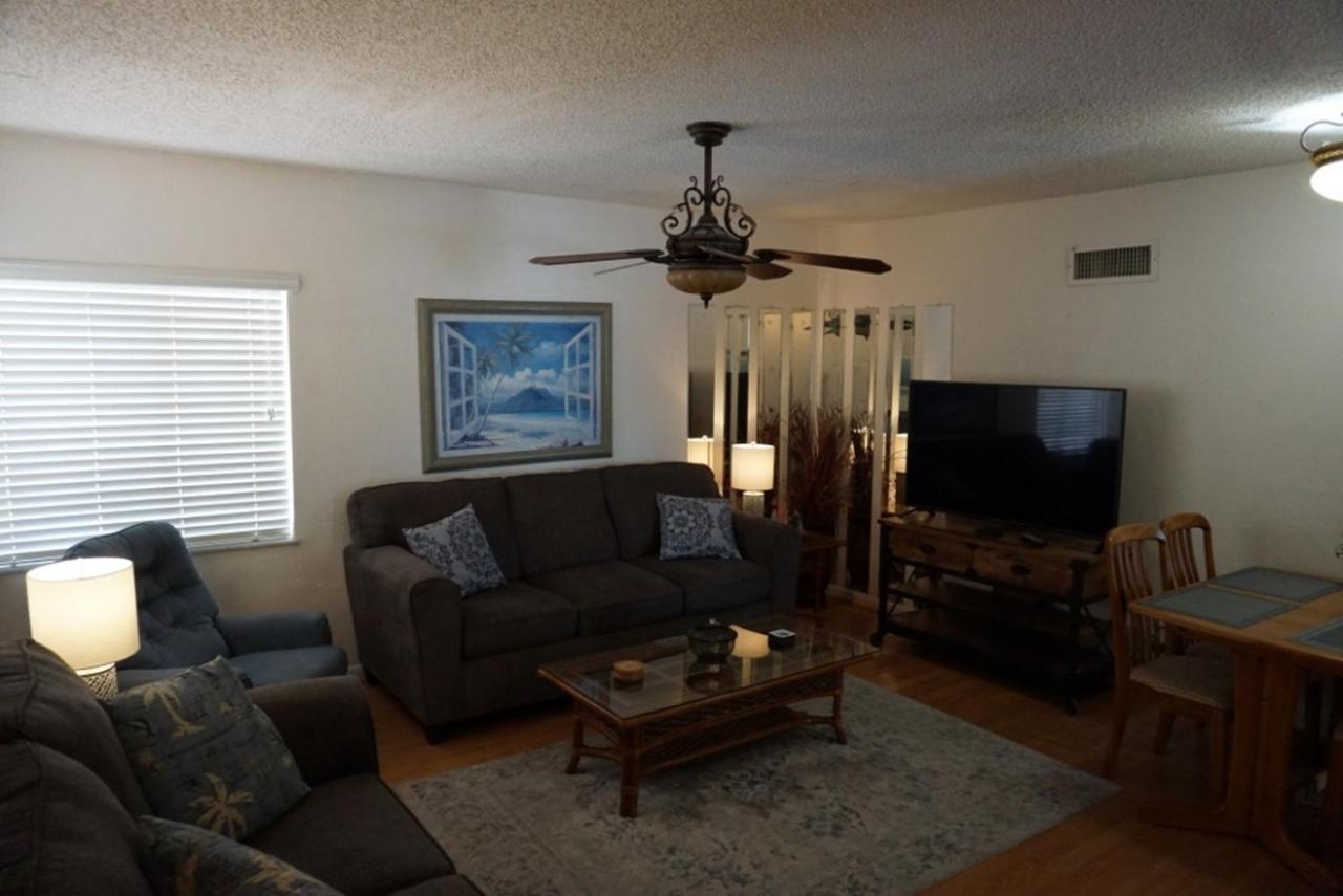 Redington Surf Resort By Travel Resort Services セント・ピート・ビーチ エクステリア 写真